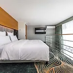 فندق Mercure Vanagupe بالانغا