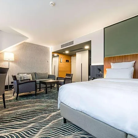 Mercure Vanagupe Hotel *