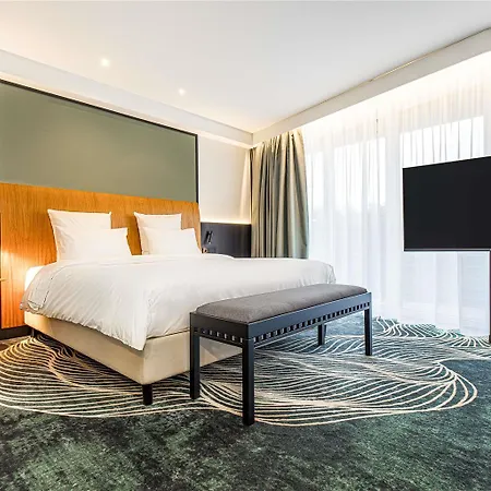 ホテル Mercure Vanagupe パランガ