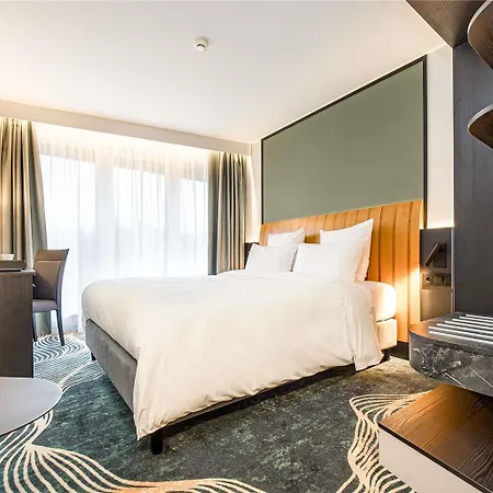 Mercure Vanagupe ホテル パランガ