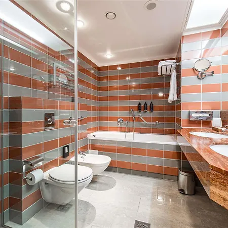 Mercure Vanagupe Hotel 5*