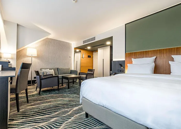 Mercure Vanagupe Hotel 5*