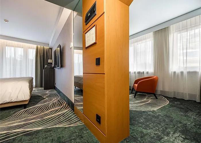 Hotell Mercure Vanagupe 5*