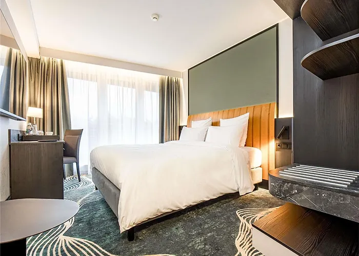 Hotel Mercure Vanagupe